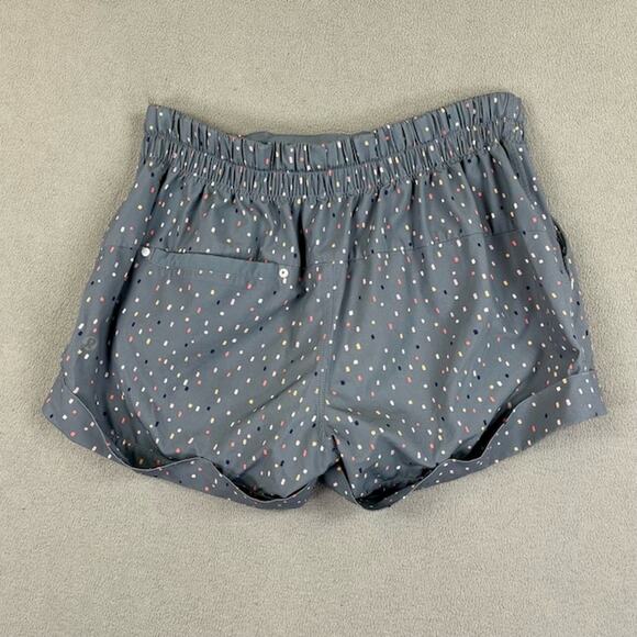 Lululemon Shorts Womens 6 Gray Spring Break Away Confetti Running Workout Gym - Picture 2 of 11